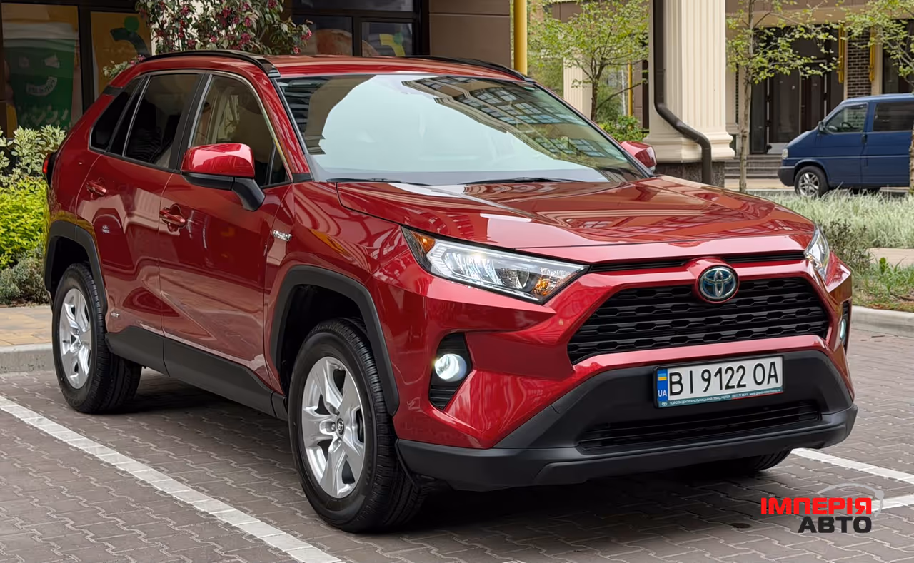 Toyota RAV4 - фото 2