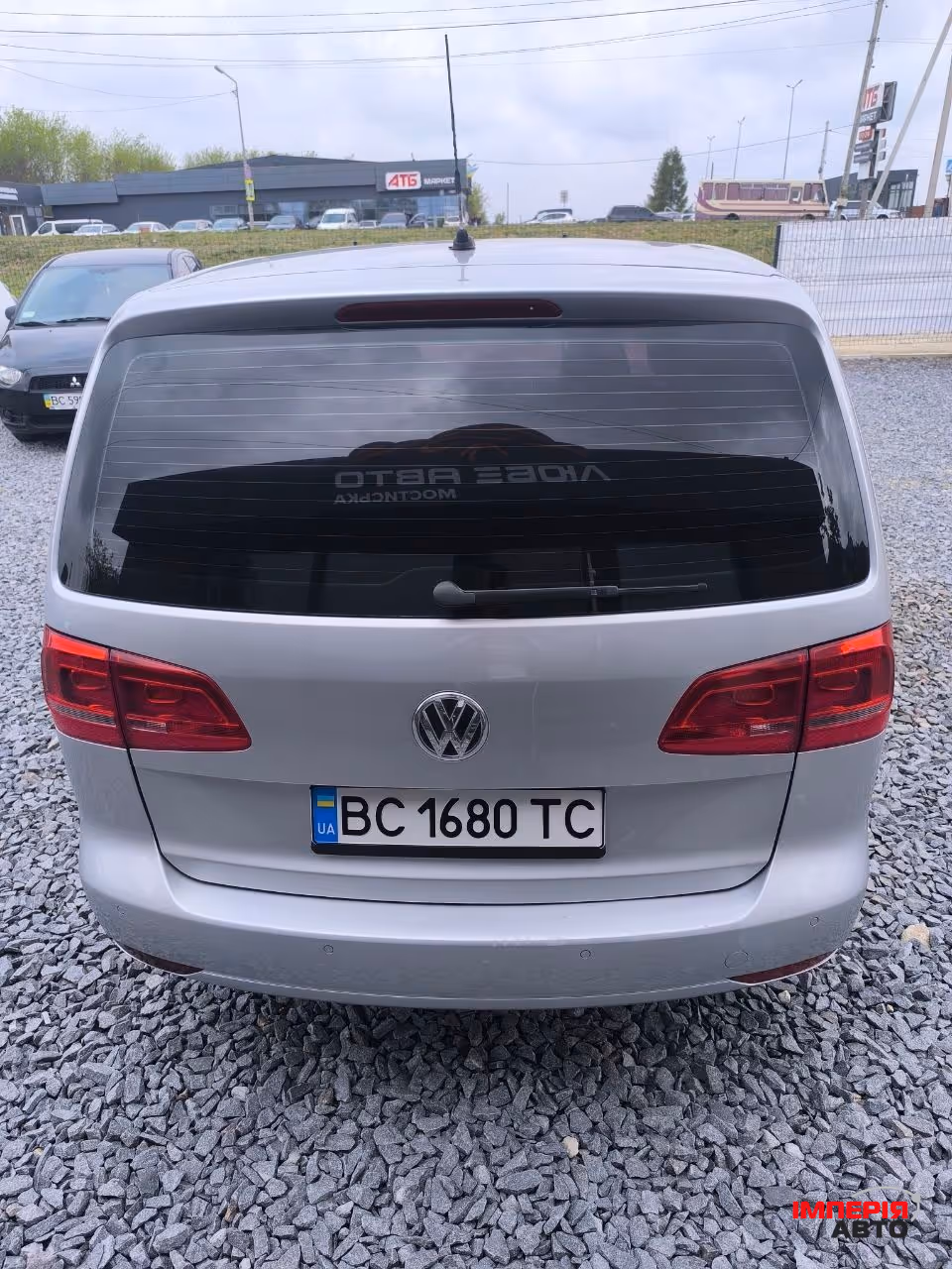 Volkswagen Touran - фото 9