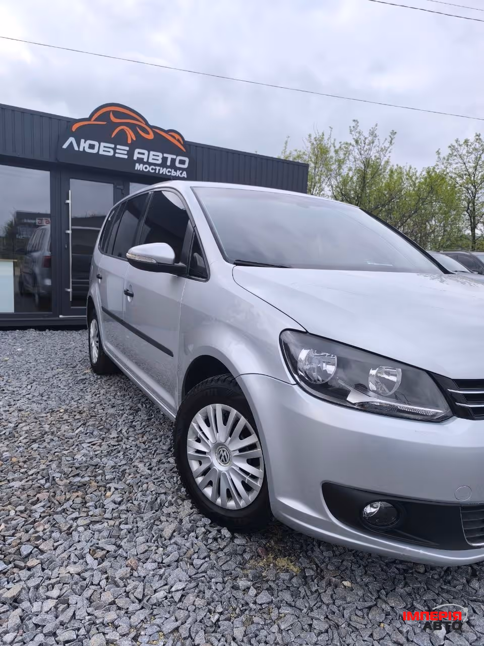 Volkswagen Touran - фото 4