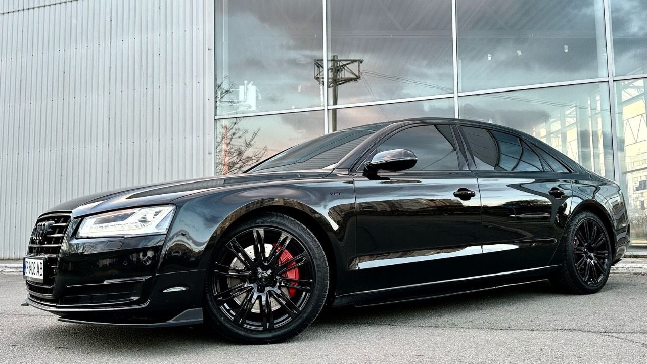 Audi A8 - фото 19
