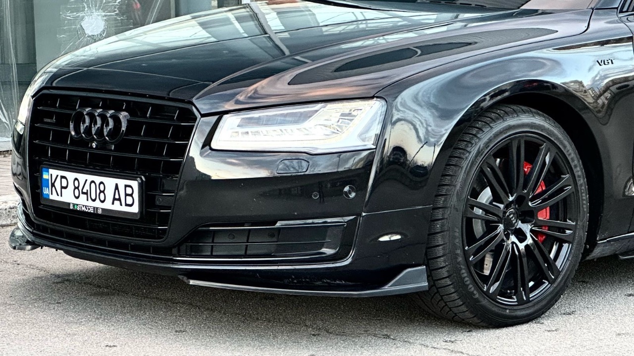 Audi A8 - фото 20
