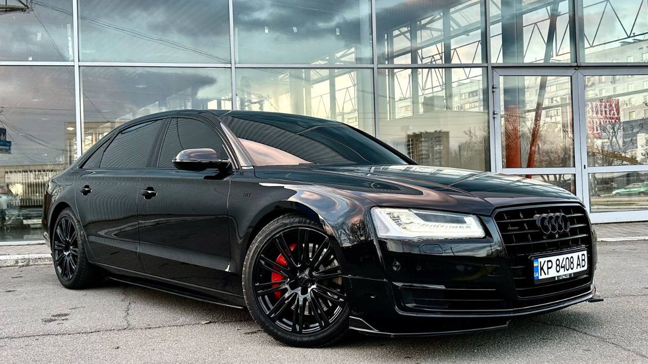 Audi A8 - фото 10