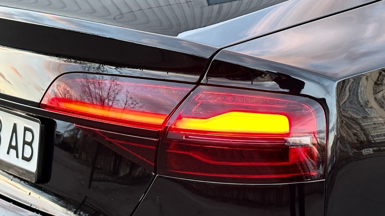 Audi A8 - фото 5