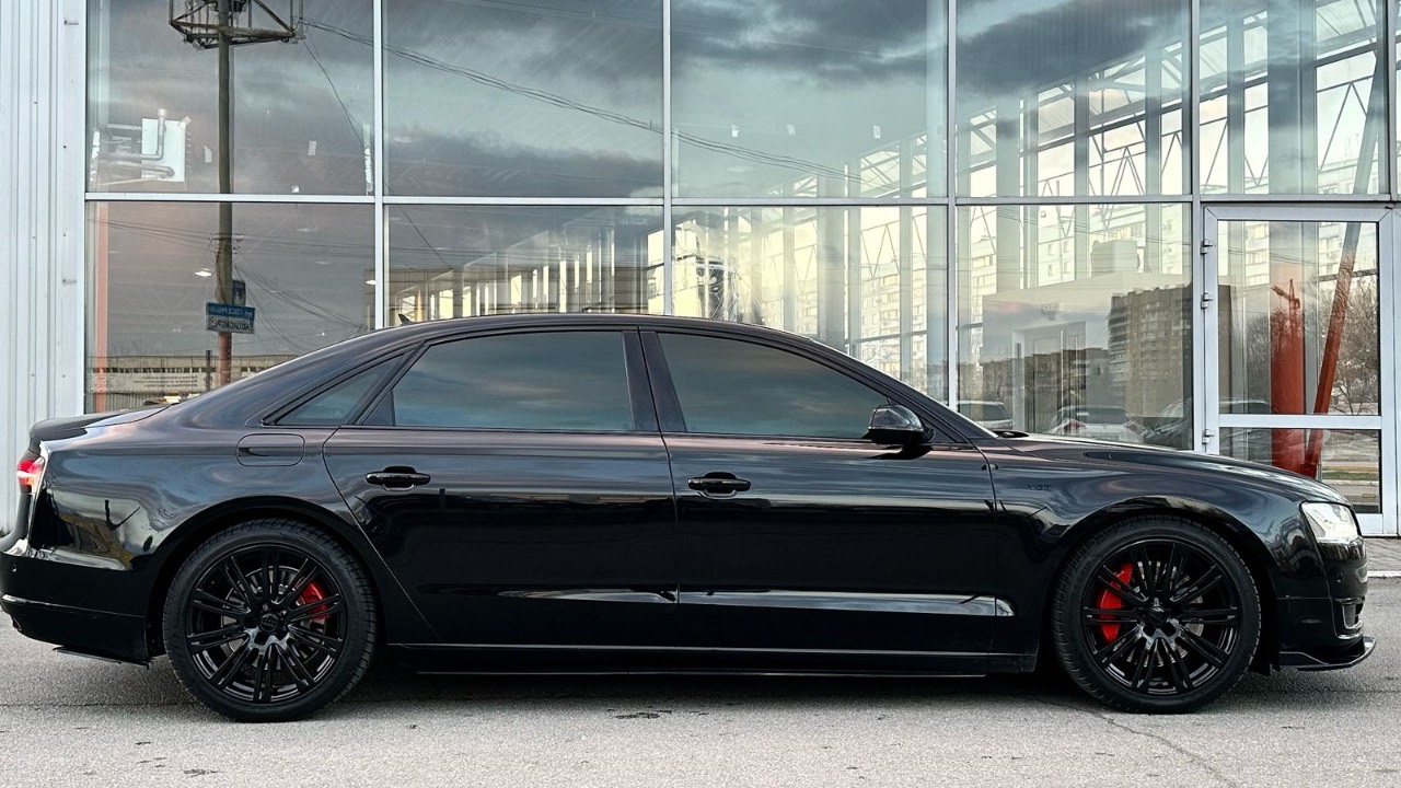 Audi A8 - фото 18