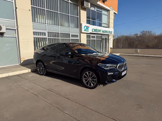 BMW X6 - фото 3