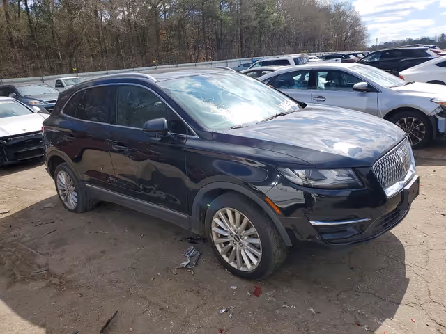 Lincoln MKC - фото 2