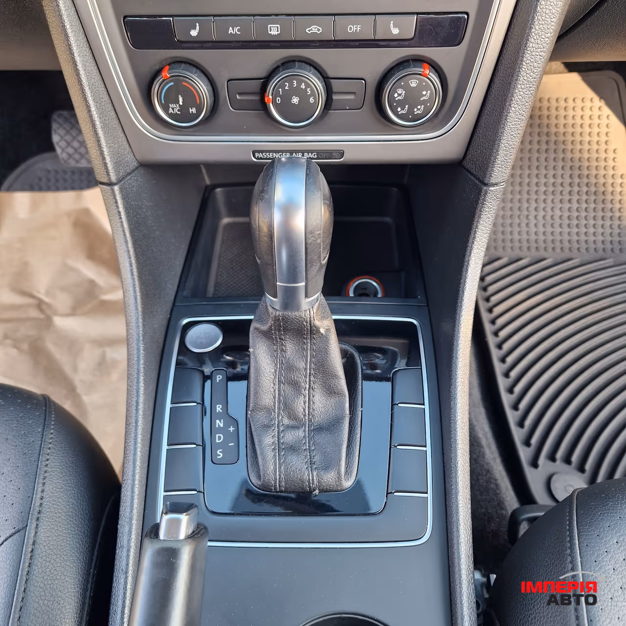 Volkswagen Passat USA/NMS - фото 24