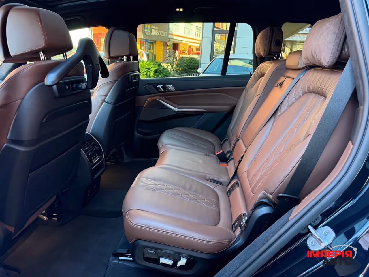 BMW X7 - фото 6
