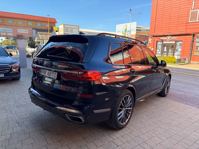 BMW X7 - фото 4
