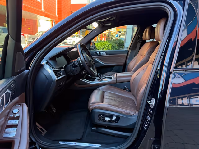 BMW X7 - фото 5