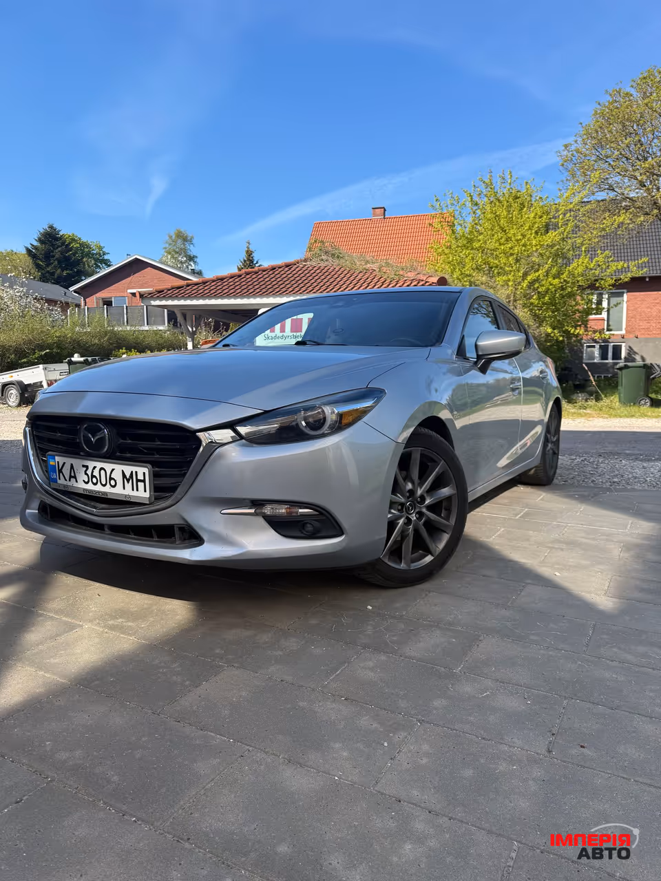 Mazda 3 - фото 1