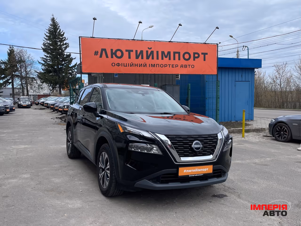 Nissan Rogue - фото 1