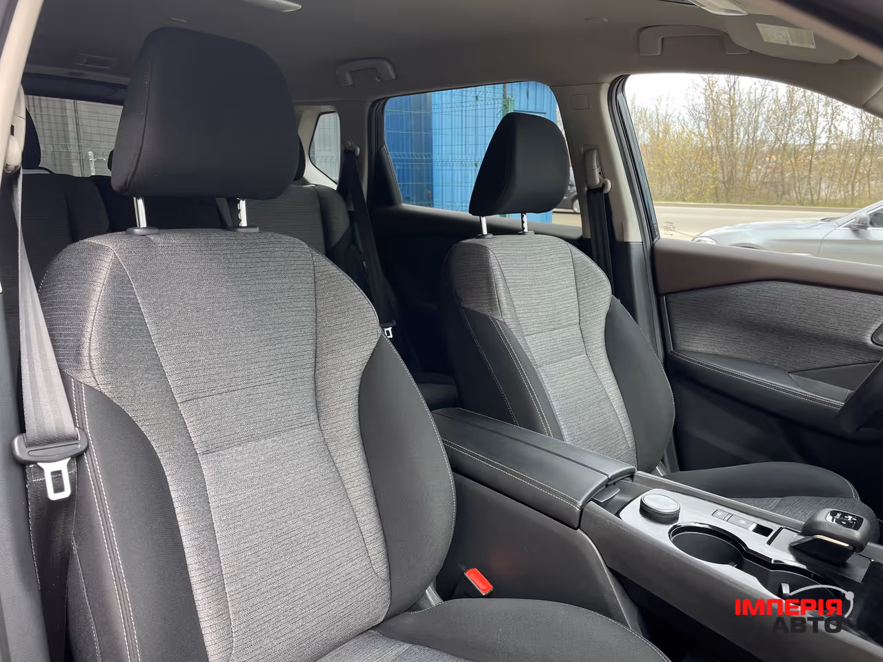 Nissan Rogue - фото 4