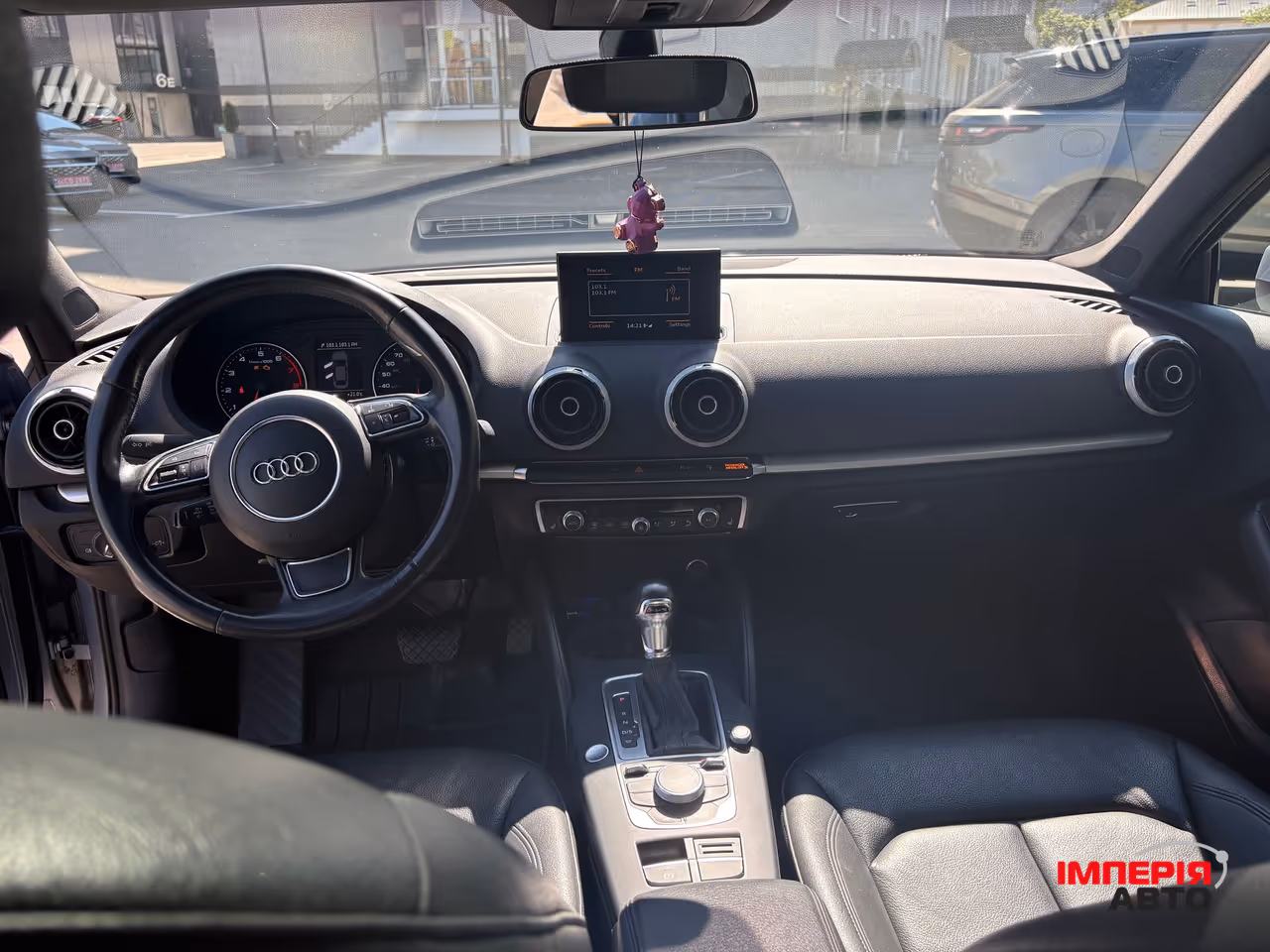 Audi A3 - фото 8