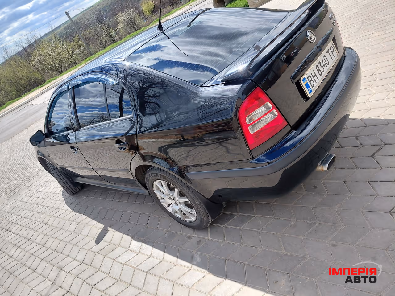 Skoda Octavia - фото 3