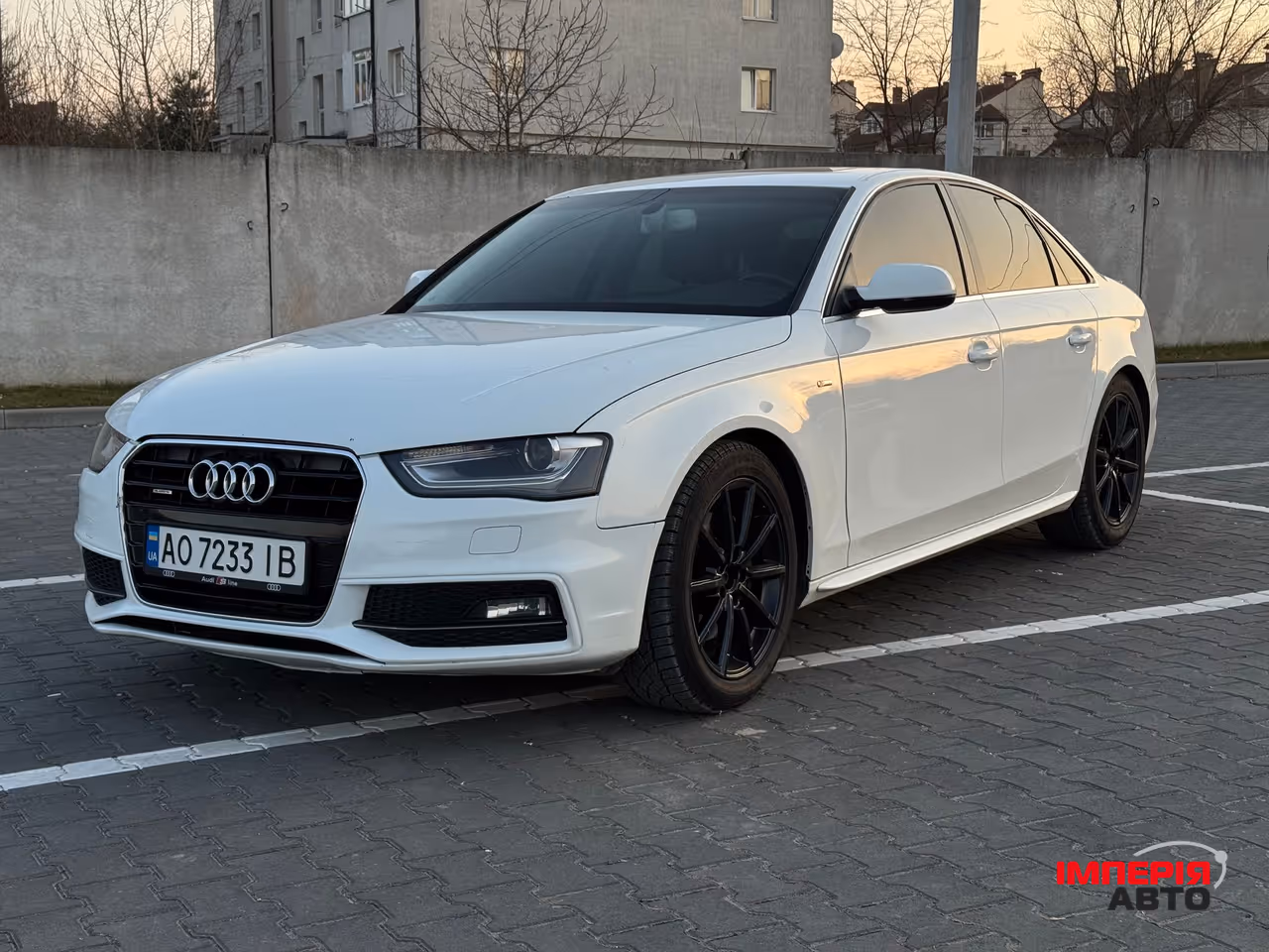 Audi A4 - фото 2