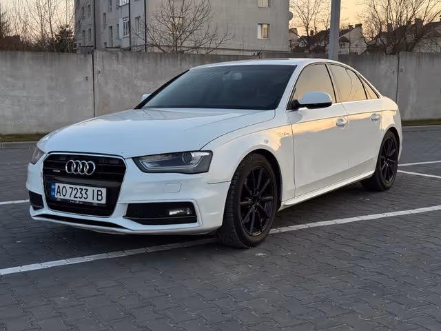 Audi A4 - фото 2