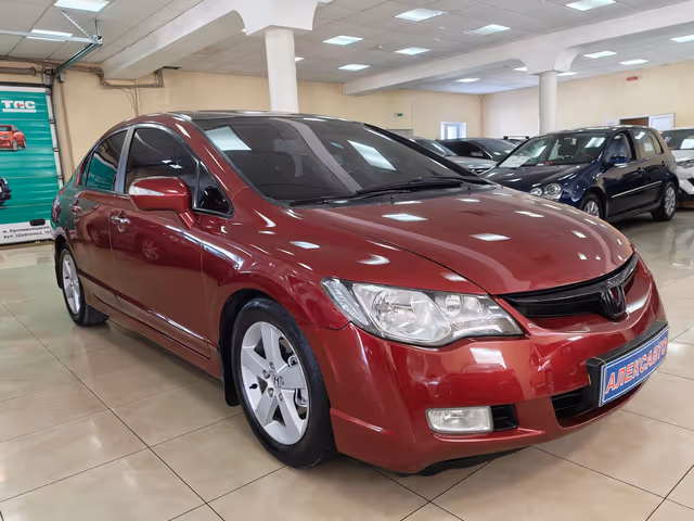 Honda Civic - фото 1
