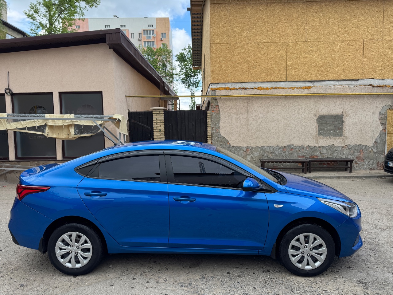 Hyundai Accent - фото 1