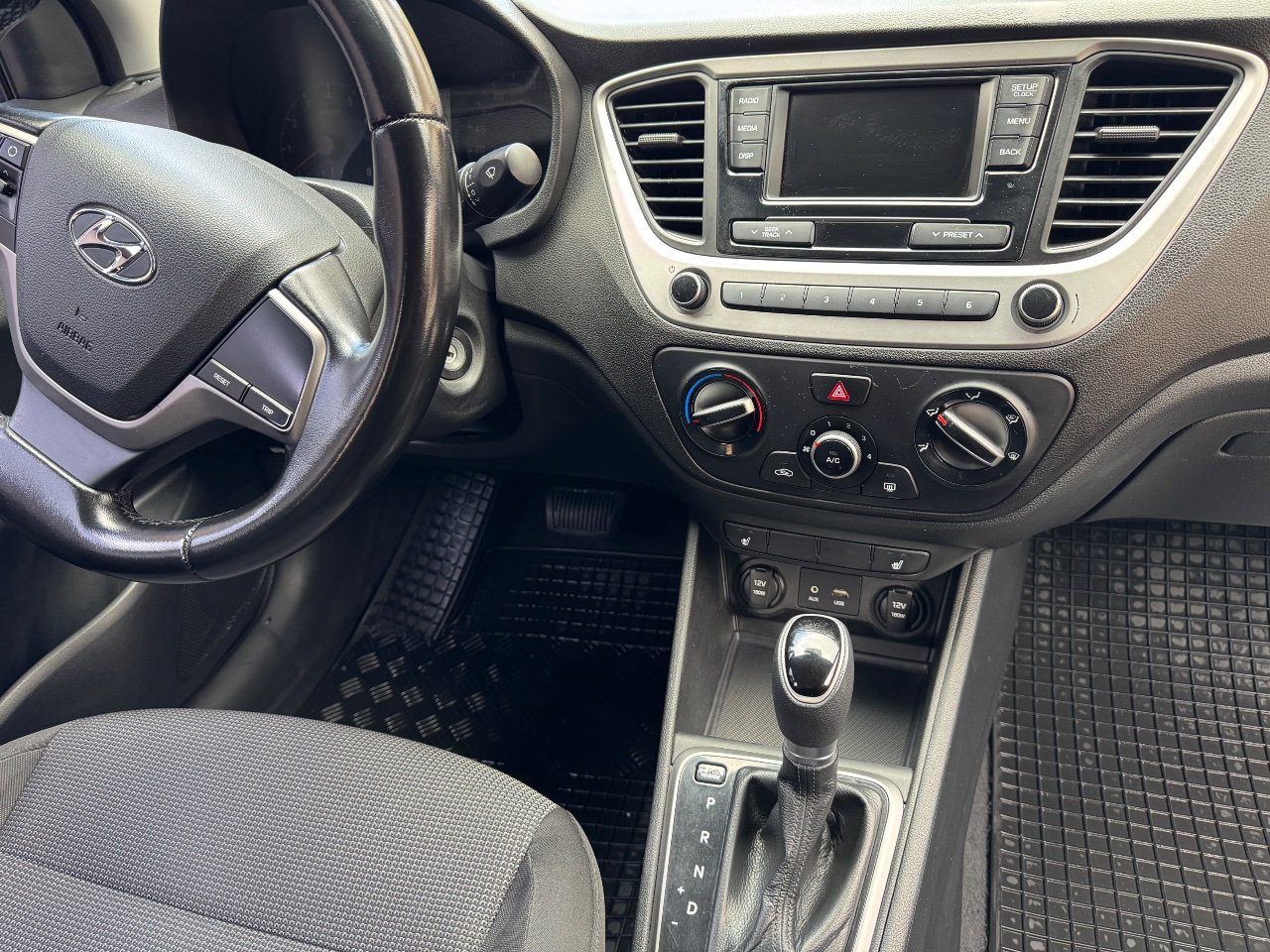 Hyundai Accent - фото 10