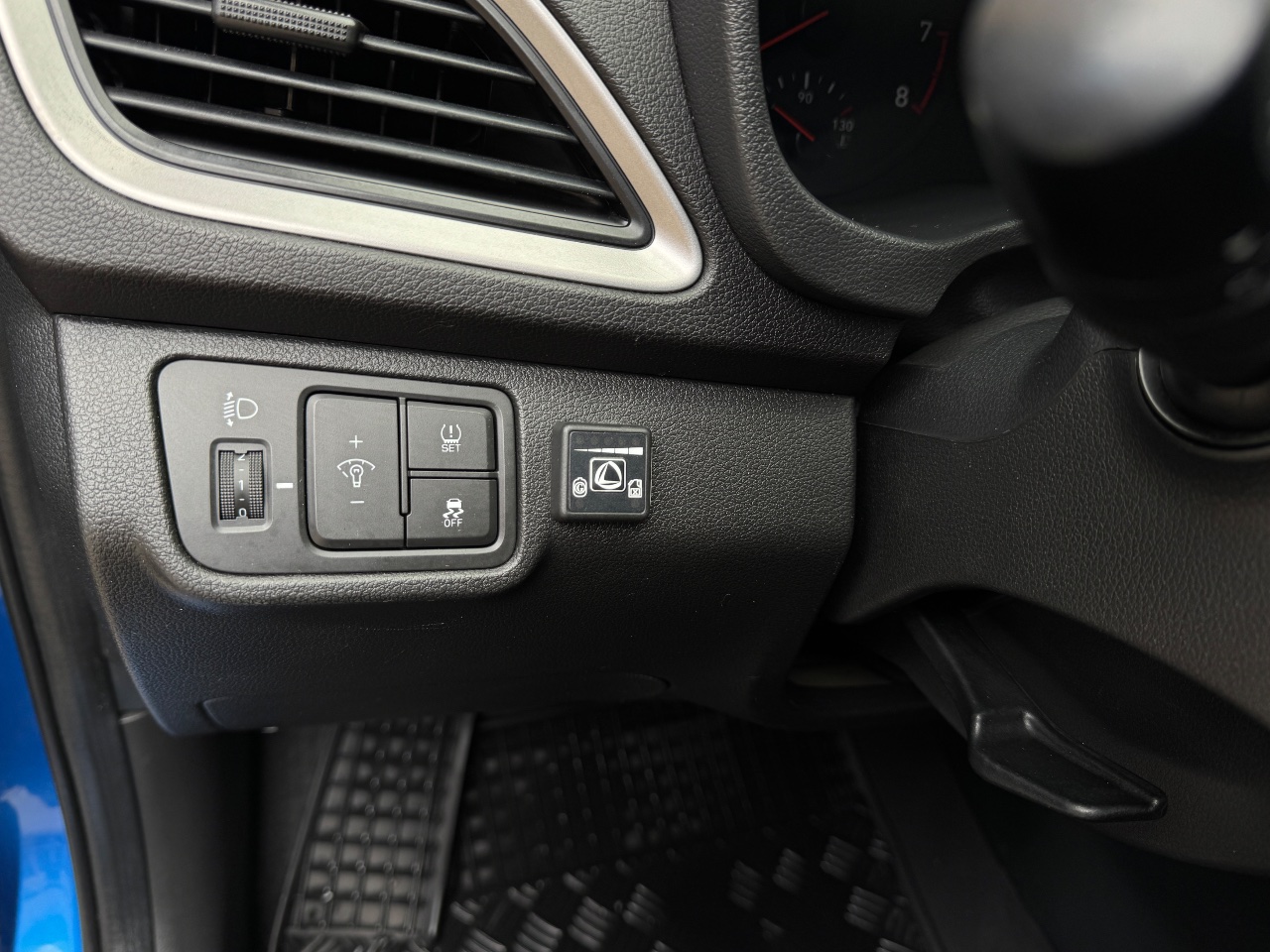 Hyundai Accent - фото 13