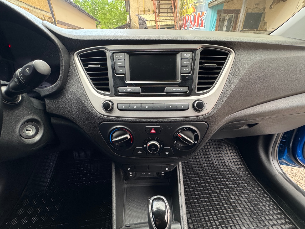 Hyundai Accent - фото 17