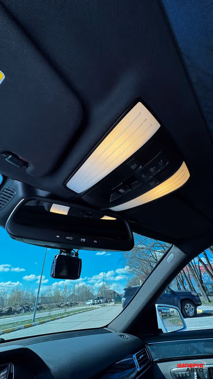 Mercedes-Benz E-Класс - фото 32