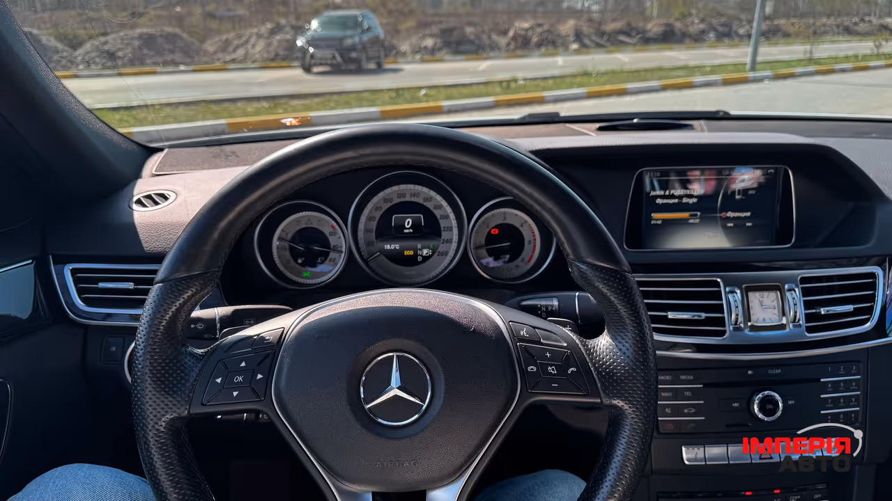Mercedes-Benz E-Класс - фото 22