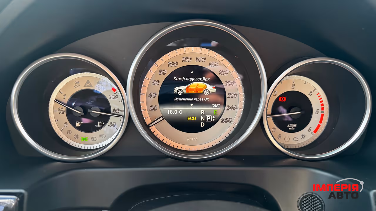 Mercedes-Benz E-Класс - фото 25