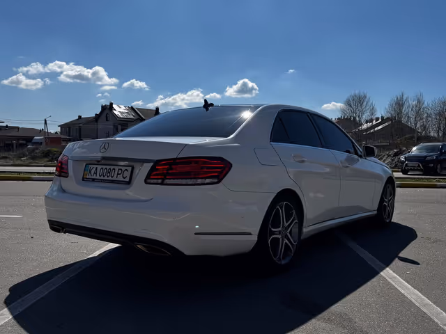 Mercedes-Benz E-Класс - фото 5