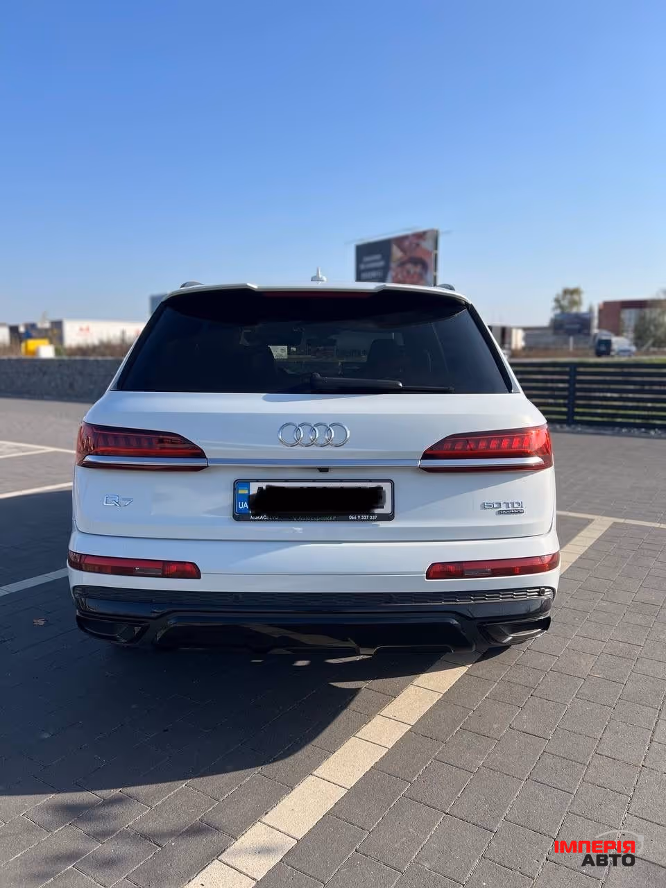 Audi Q7 - фото 7