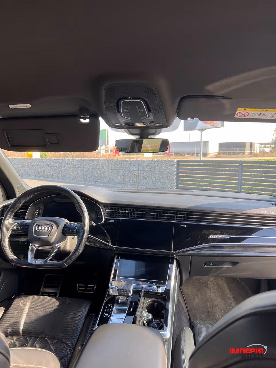 Audi Q7 - фото 25
