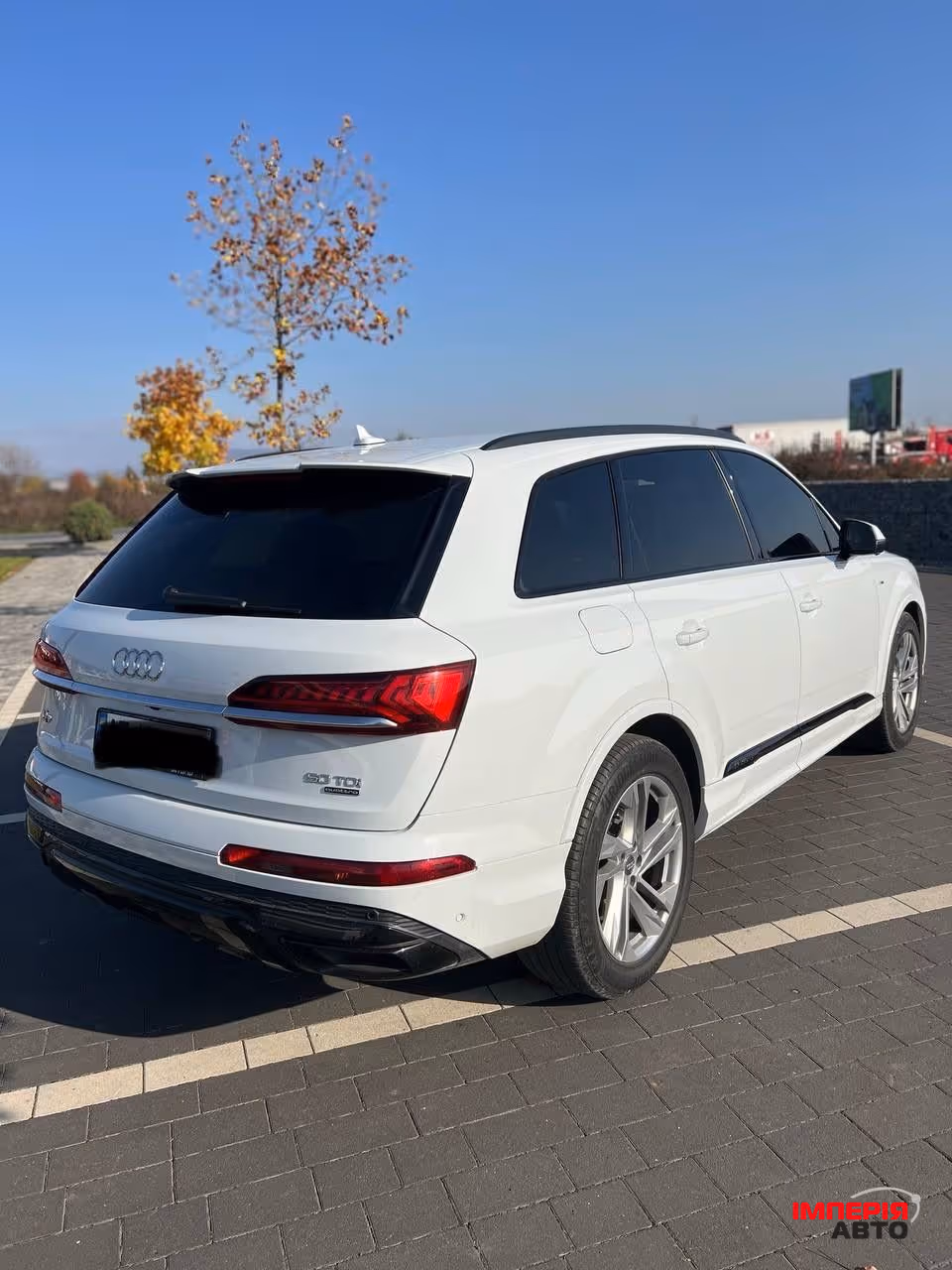 Audi Q7 - фото 13