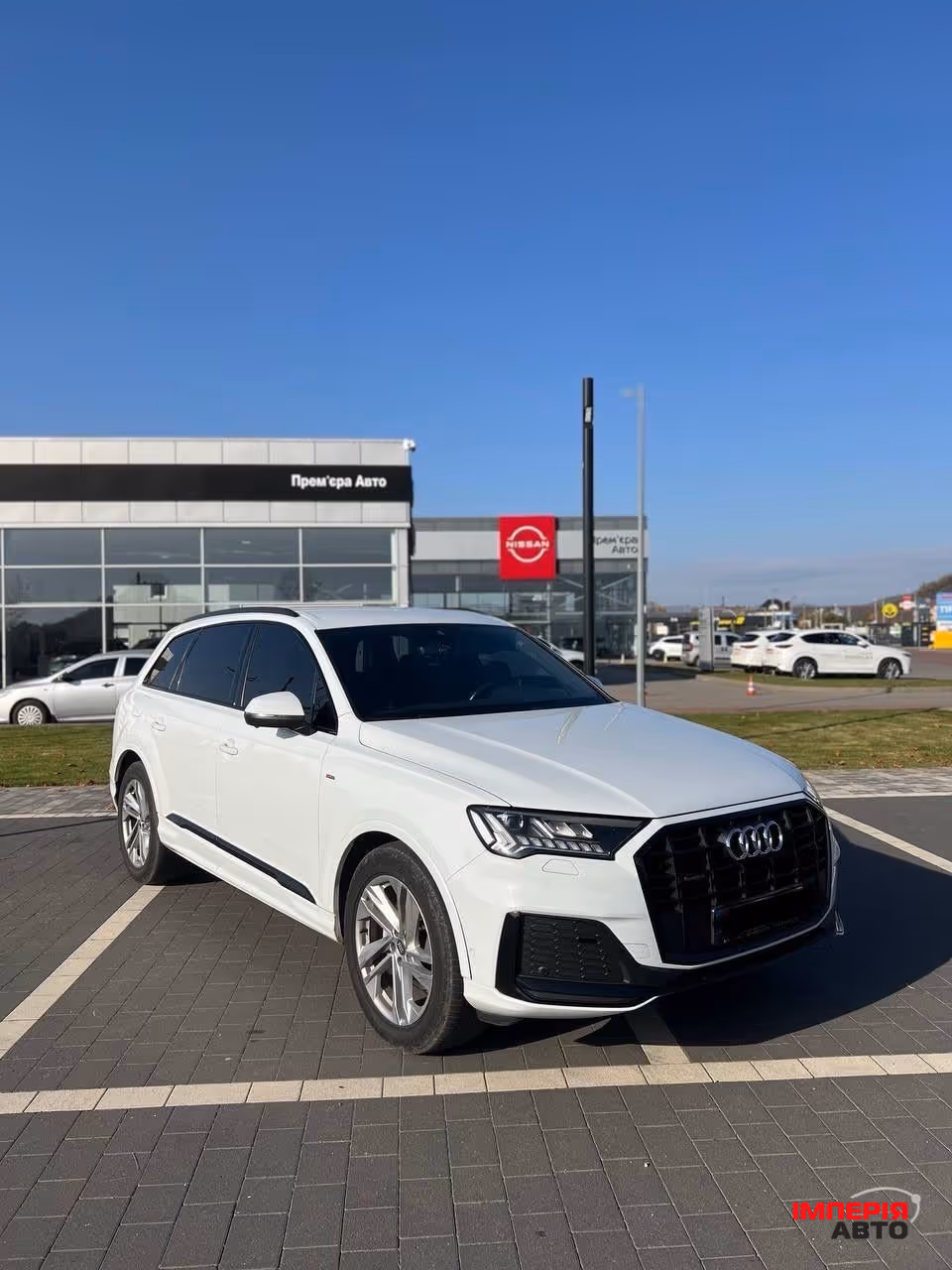 Audi Q7 - фото 12