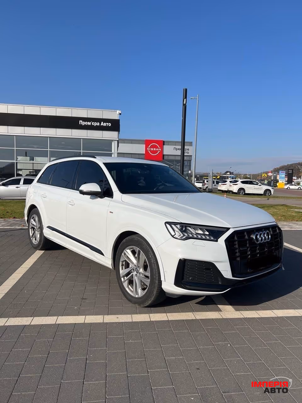 Audi Q7 - фото 16