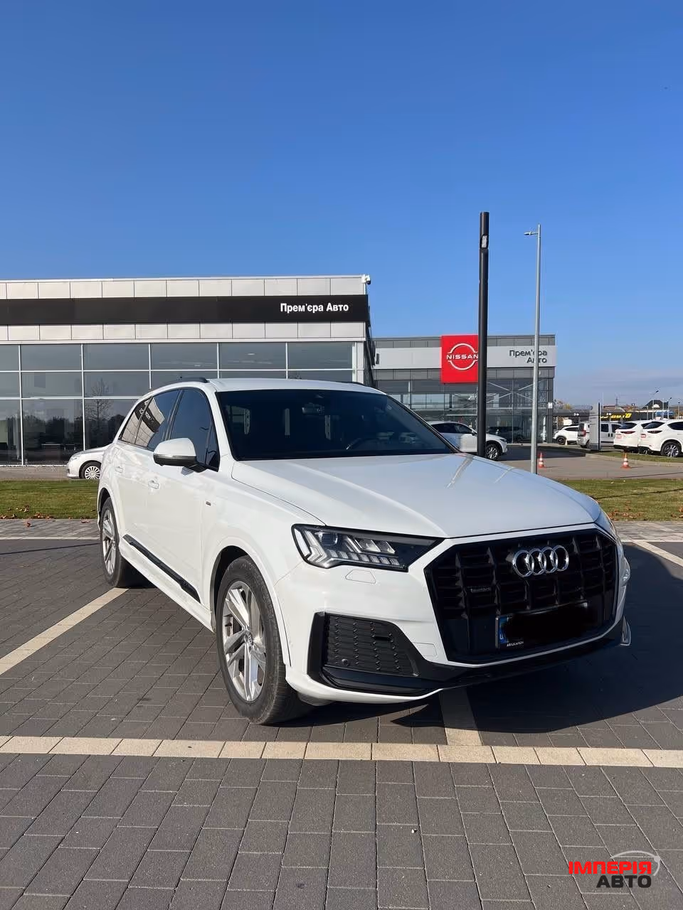 Audi Q7 - фото 10