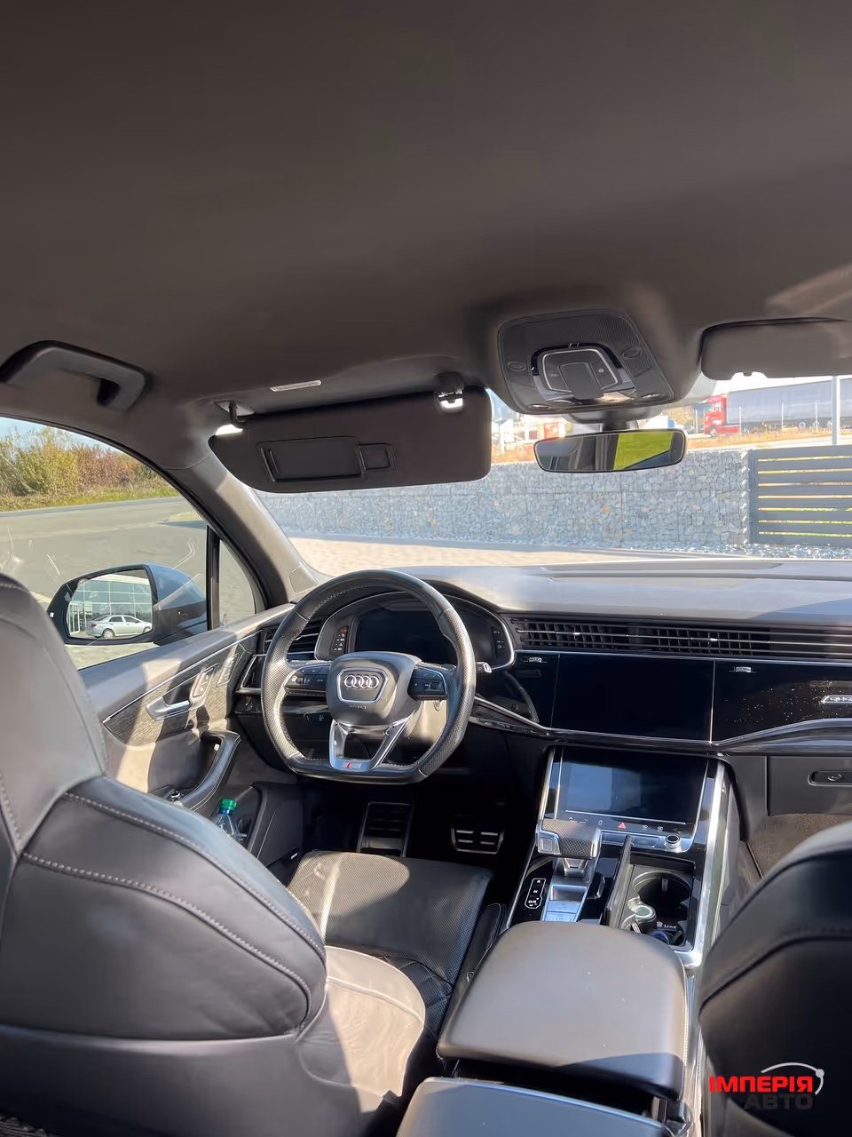 Audi Q7 - фото 26