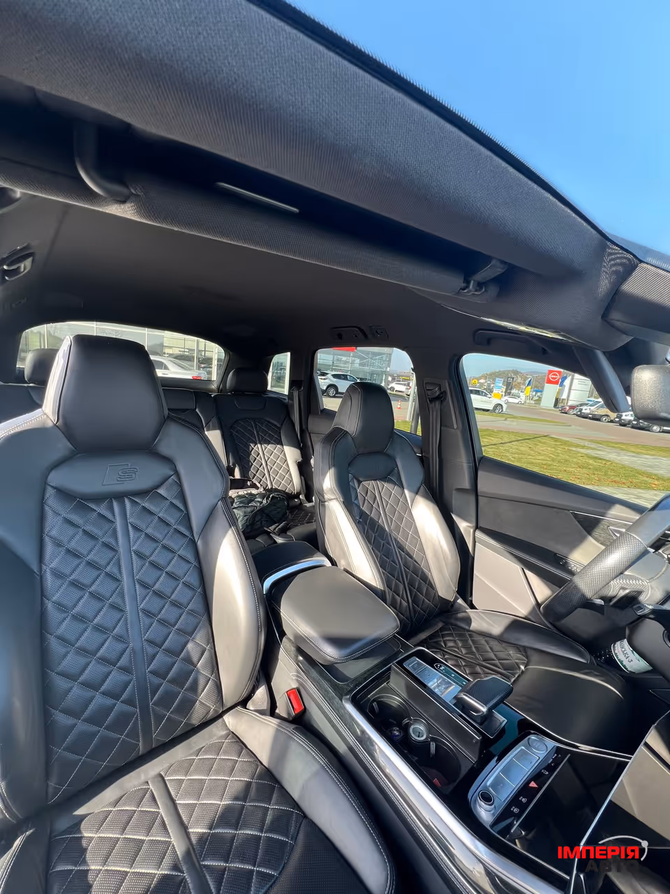 Audi Q7 - фото 27