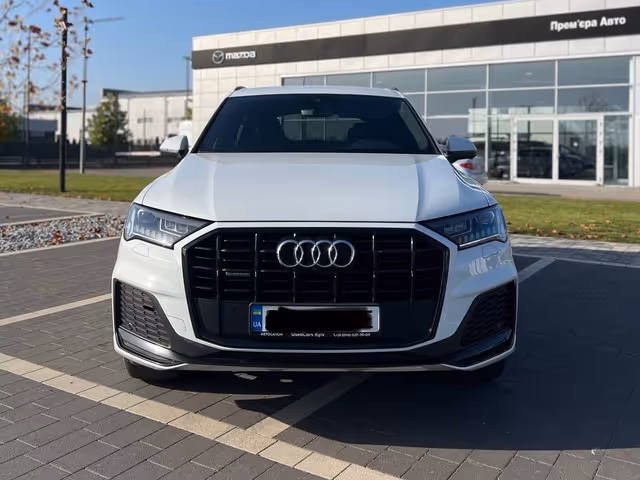 Audi Q7 - фото 3
