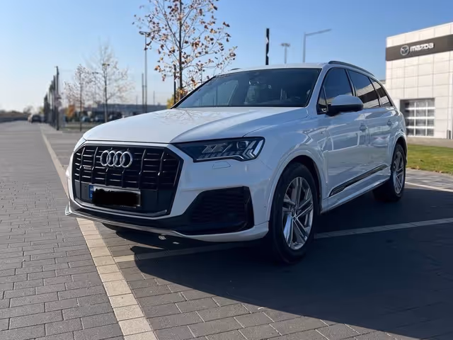 Audi Q7 - фото 4