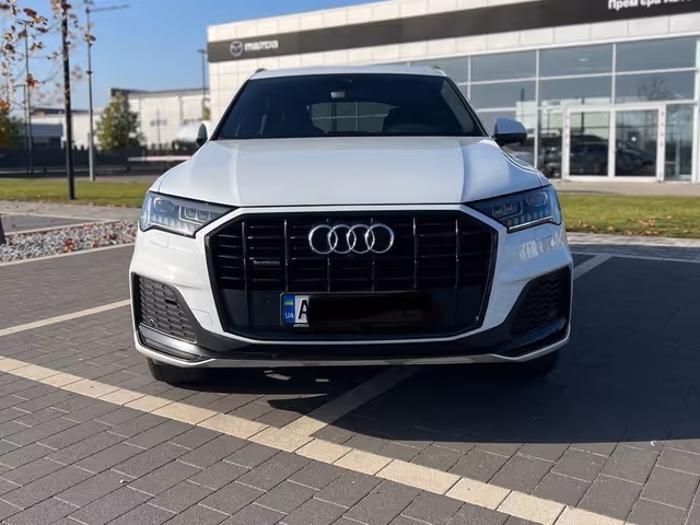 Audi Q7 - фото 2