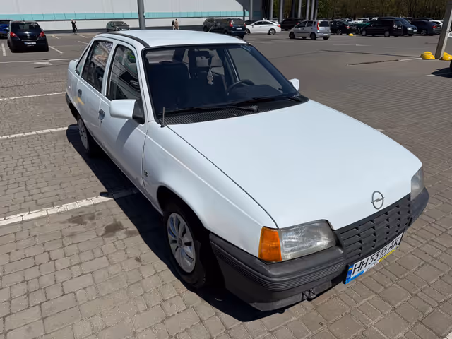 Opel Kadett - фото 2