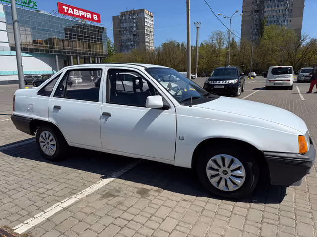 Opel Kadett - фото 4