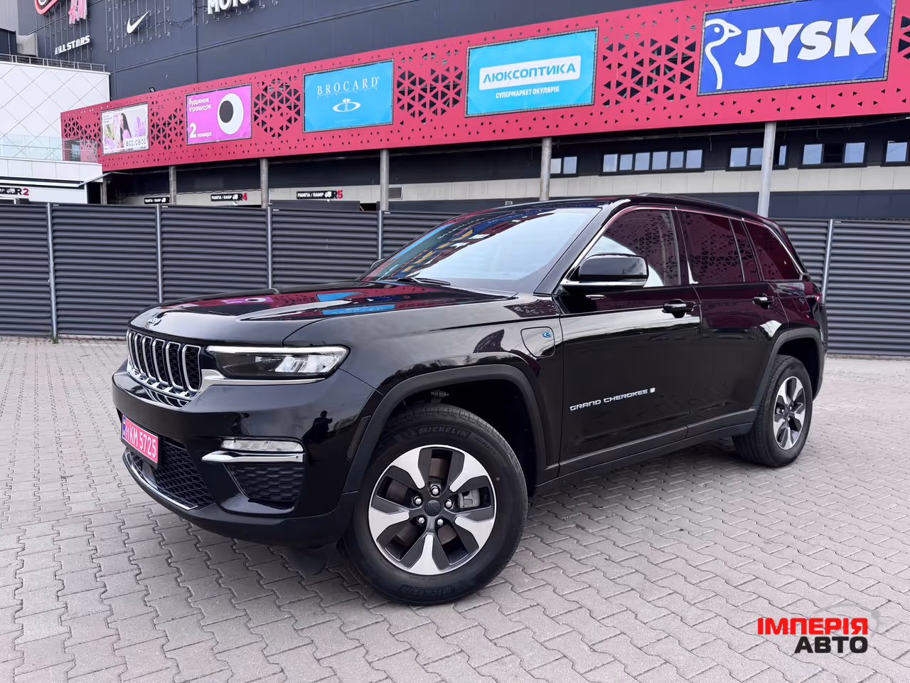 Jeep Grand Cherokee - фото 2