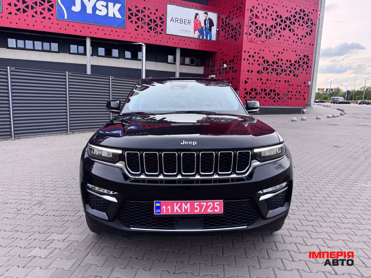 Jeep Grand Cherokee - фото 9