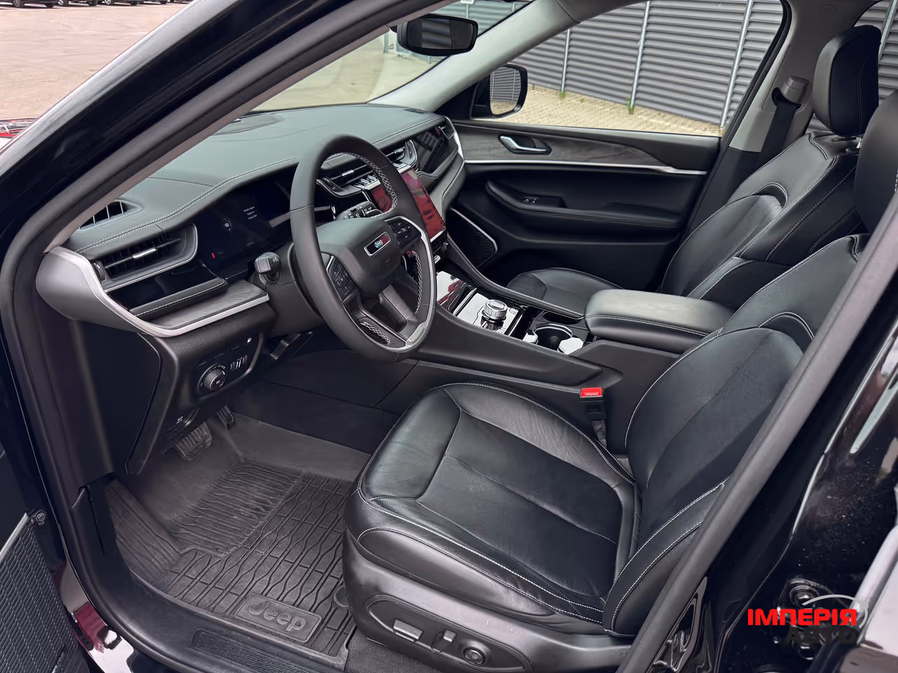 Jeep Grand Cherokee - фото 11