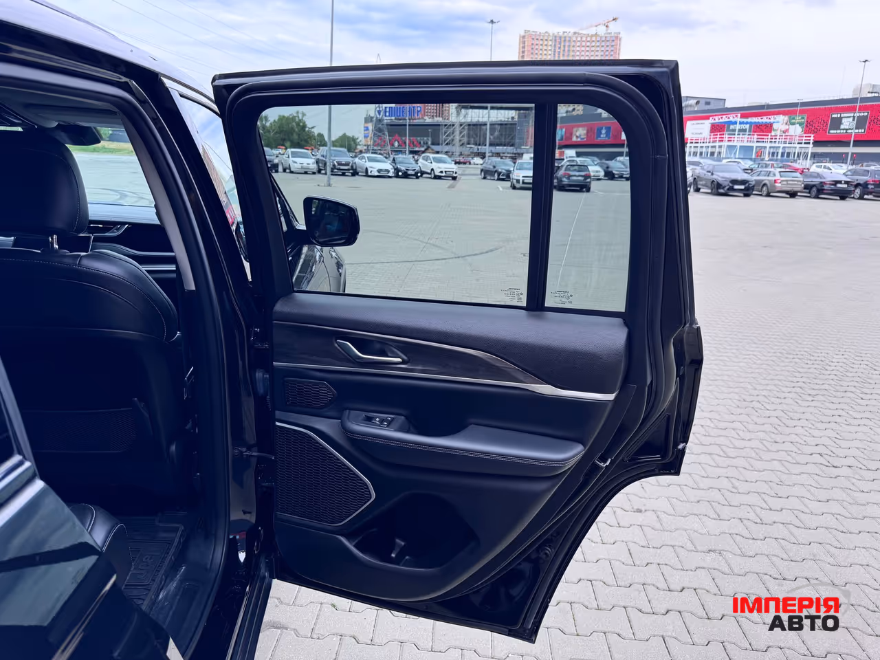 Jeep Grand Cherokee - фото 41