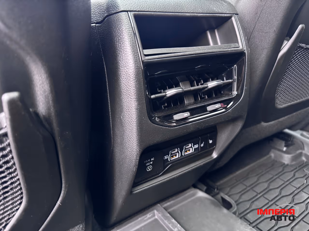 Jeep Grand Cherokee - фото 13