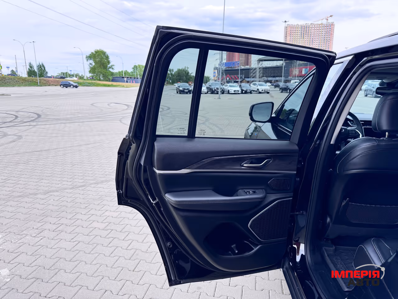 Jeep Grand Cherokee - фото 39
