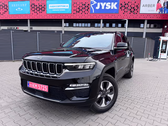 Jeep Grand Cherokee - фото 1